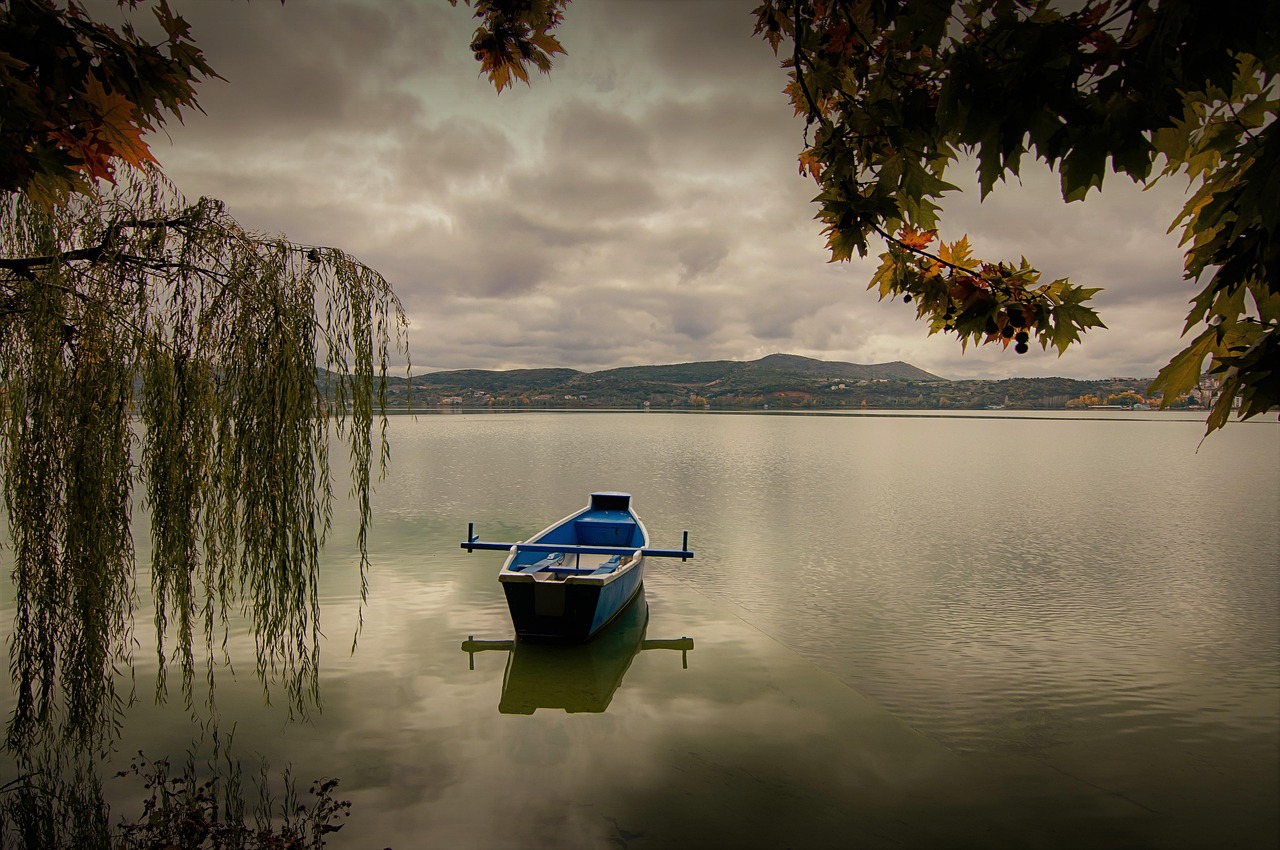 Boat - free online jigsaw puzzle photo