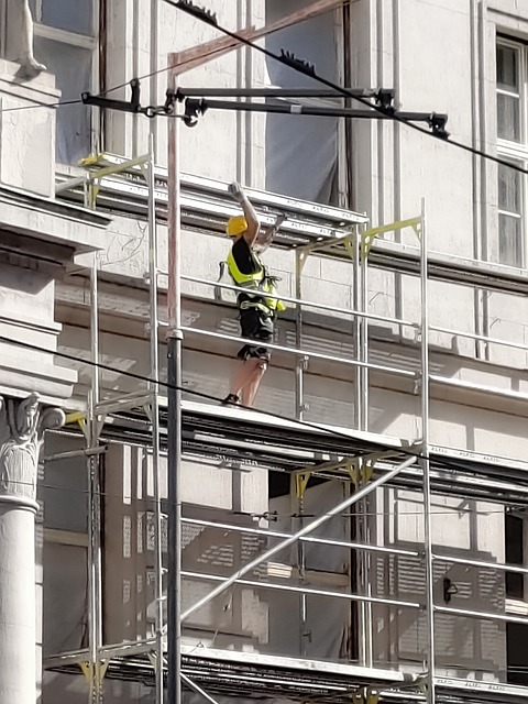 Free Workman Scaffolding photo and picture