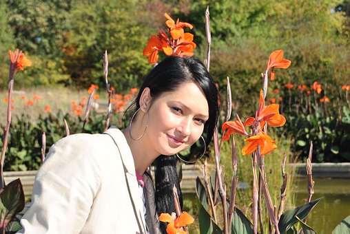 Free Girl Woman photo and picture