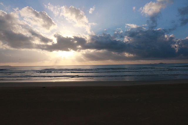 Free Dawn Ocean photo and picture