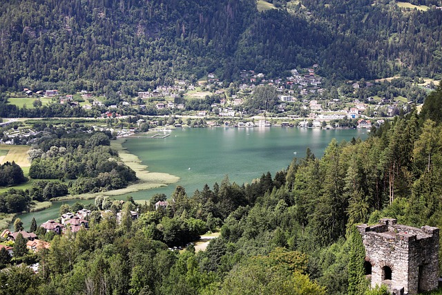 Lago, Árboles, Bosque, Ciudad, Casa