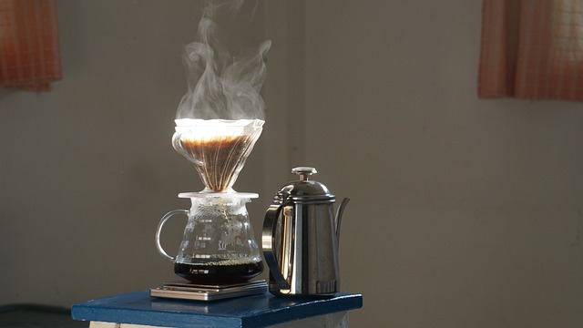Free Pourover Brewingcoffee photo and picture