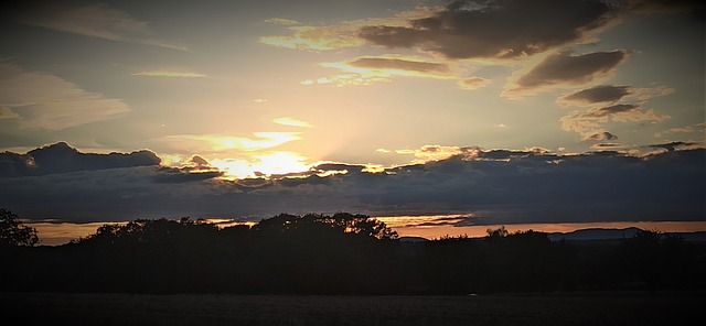 Free Sunset To Dye photo and picture