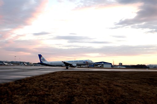 Free Airbus Airbus A320 photo and picture