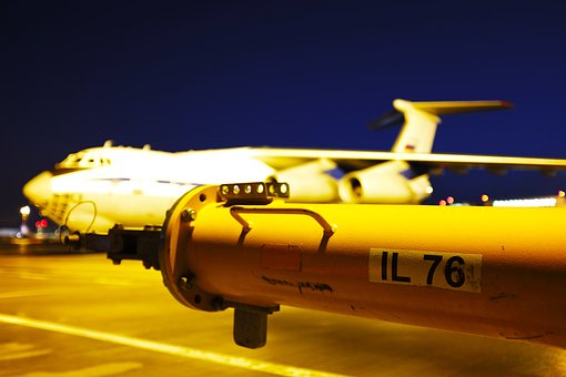 Free Plane The Il-76 photo and picture
