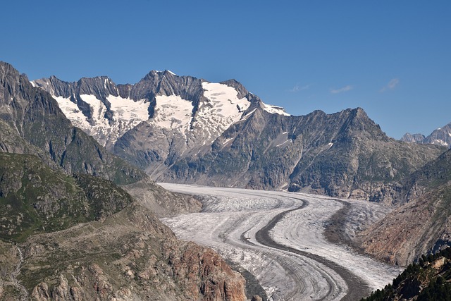 Free Mountains Alpine photo and picture