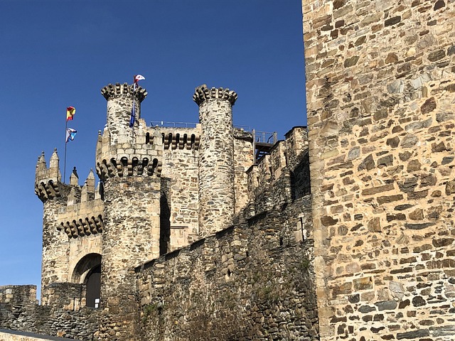 Free Castle Burgos photo and picture