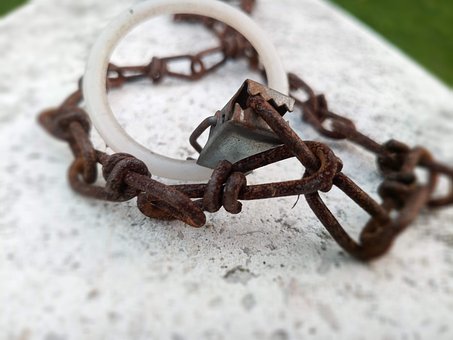 Free Buckle Chain photo and picture
