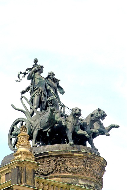 Statur, Skulptur, Metal, Vogn, Historisk