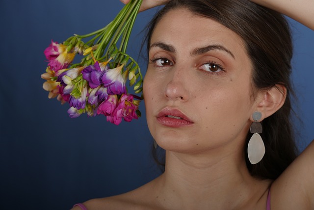 Free Earrings Model photo and picture