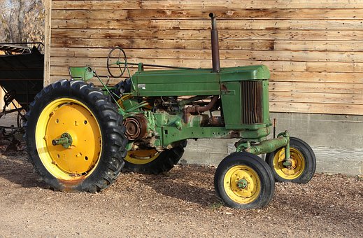 Free Tractor Farm photo and picture
