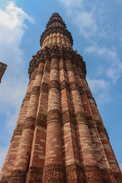 Free Qutab Minar Delhi photo and picture