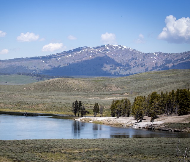 Free Mountains Water photo and picture