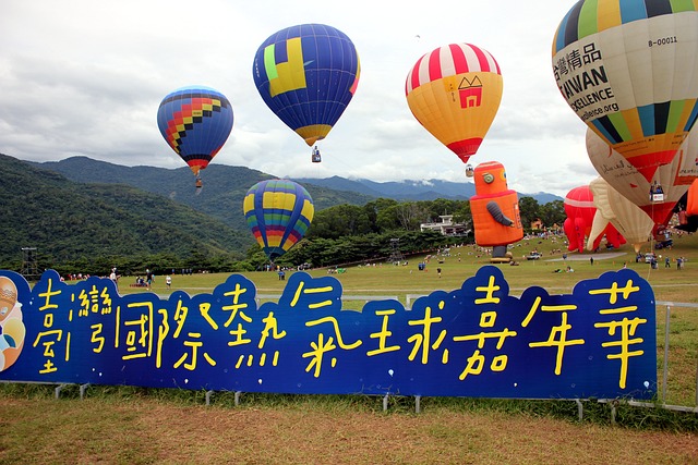 Taiwan, Balon Cu Aer Cald, Colorat