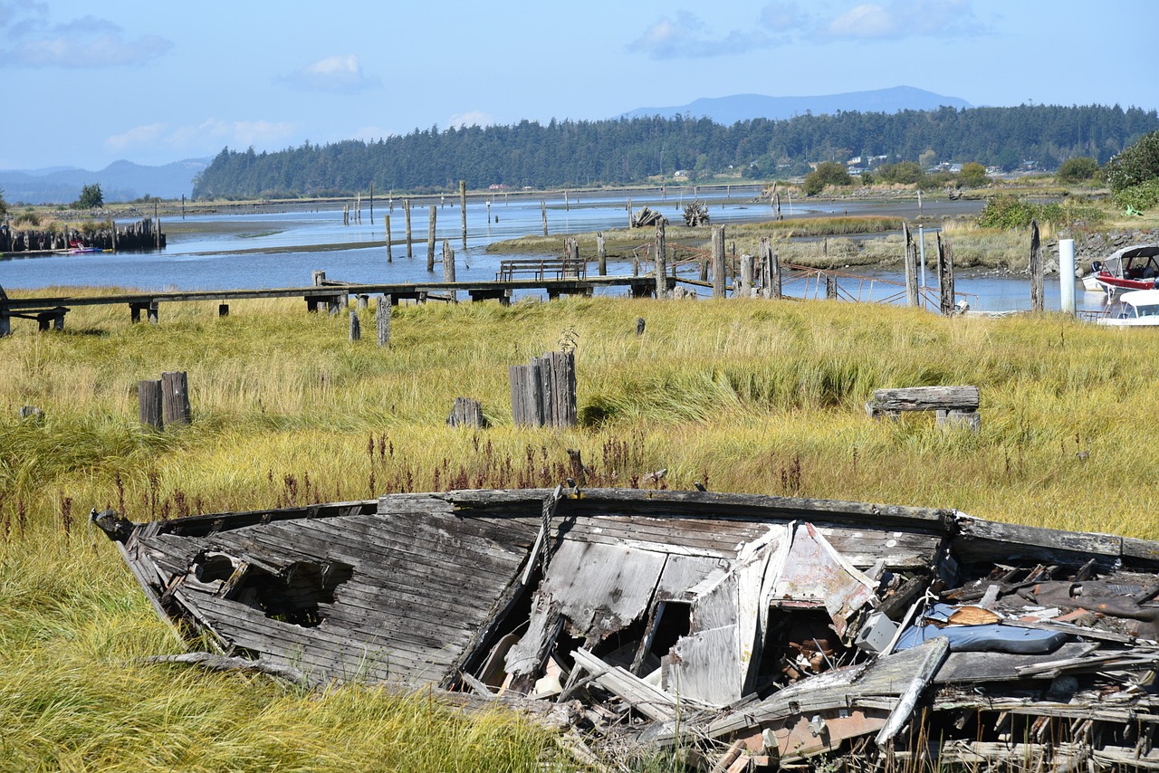 1+ Free Abounded & Boat Images - Pixabay