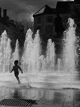 Niño, Fuente, Ciudad, Alegría