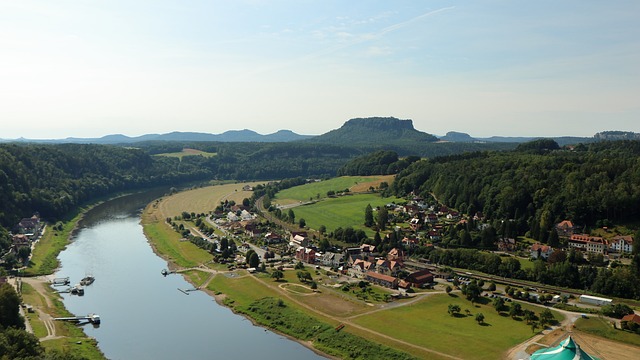 Free Saxon Switzerland Elbsandsteingebirge photo and picture