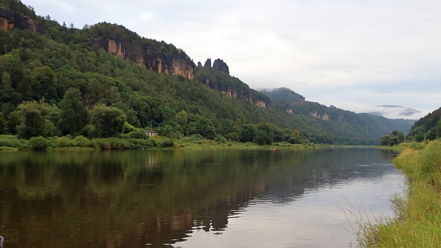 Free Saxon Switzerland Elbsandsteingebirge photo and picture
