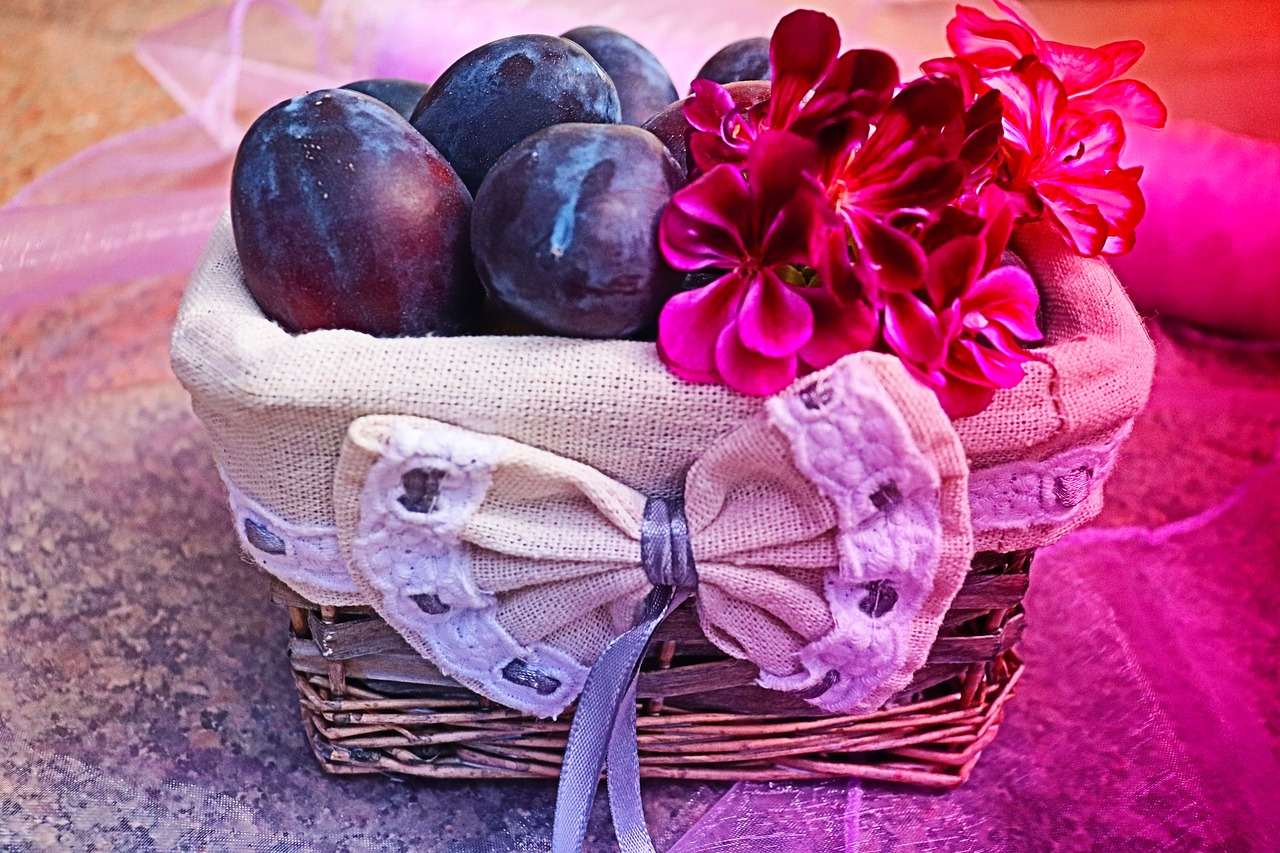 Plums - free online jigsaw puzzle photo