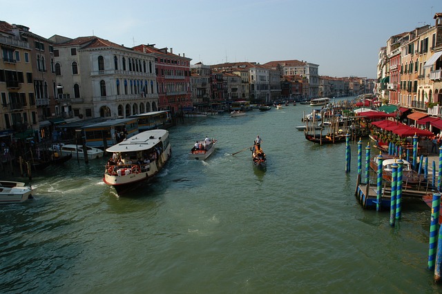 Free Venice Canal Grand photo and picture