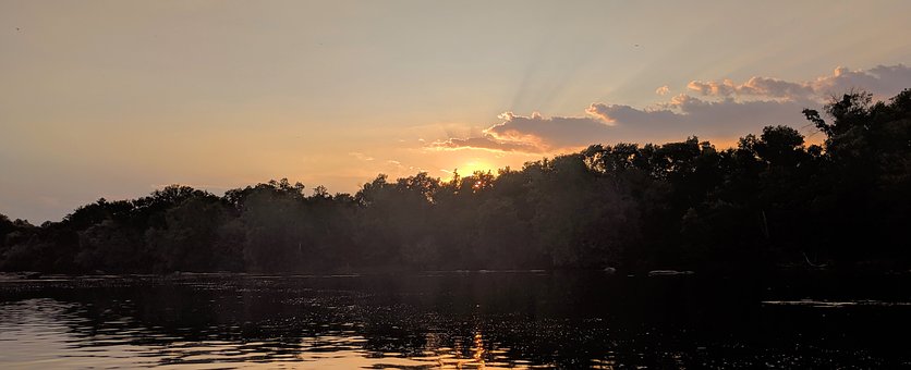 Zonsondergang, James Rivier, Water