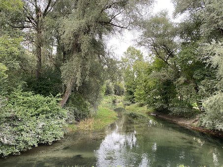 Free Braunau River photo and picture