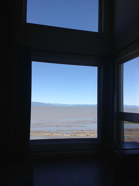 Free Windows Lake View Canada photo and picture