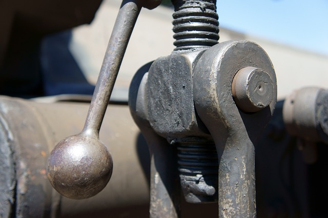 Free Mechanical Screw photo and picture