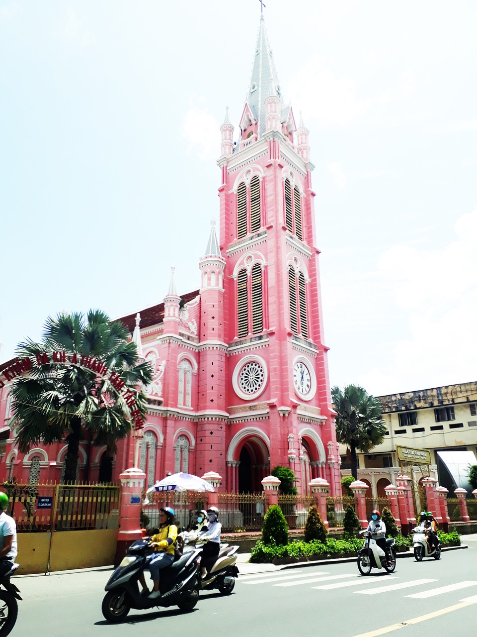 Church Vietnam Catholic Sacramental Trends and Community Vitality