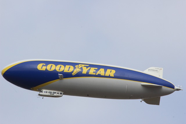 Free Zeppelin Flying Object photo and picture