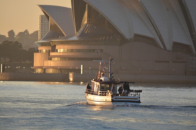 Free Sea Boat photo and picture
