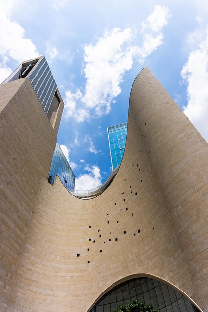 Free Building Seoul photo and picture