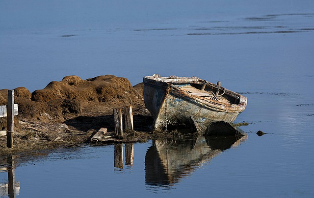 Free Boat Abandoned photo and picture