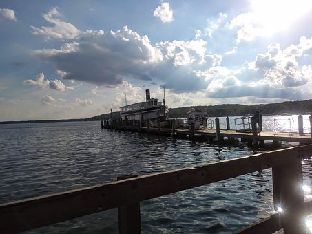 Free Wisconsin Lake Geneva photo and picture