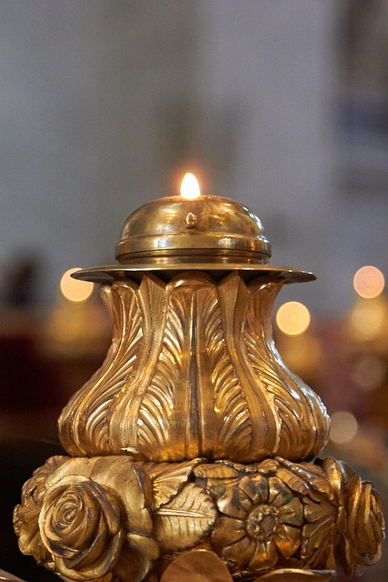 Free Candle Chapel photo and picture