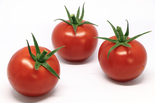 Free Tomatoes Vegetable photo and picture