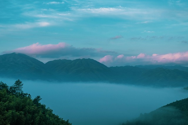 Free Mountains Lake photo and picture