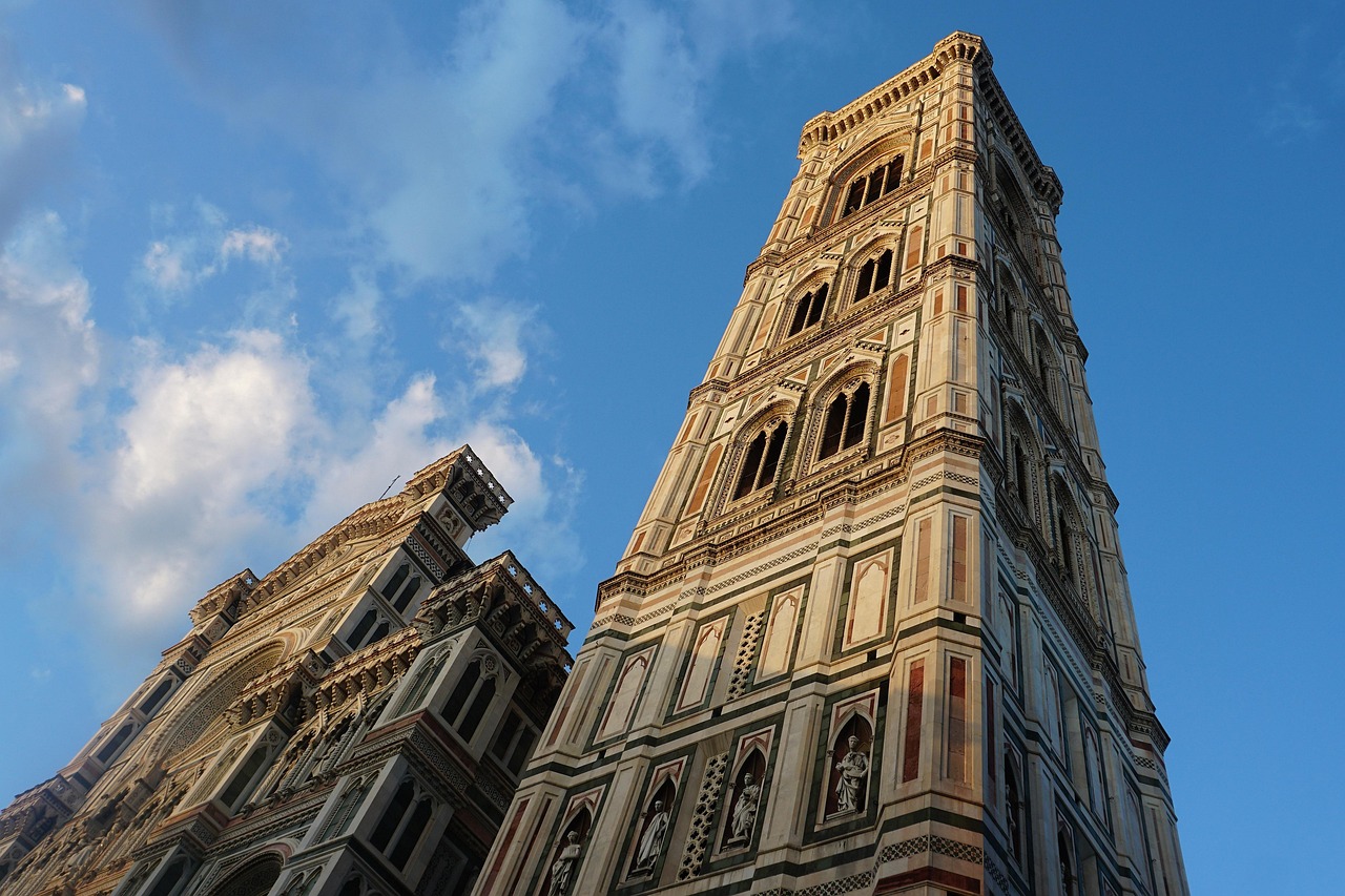 Building - free online jigsaw puzzle photo