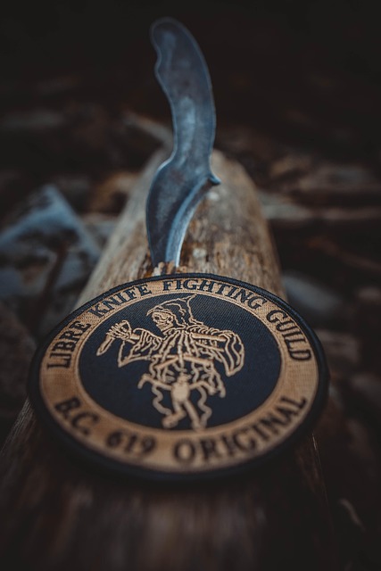 Free Karambit Knife photo and picture
