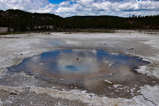 Free Yellowstone Wyoming photo and picture