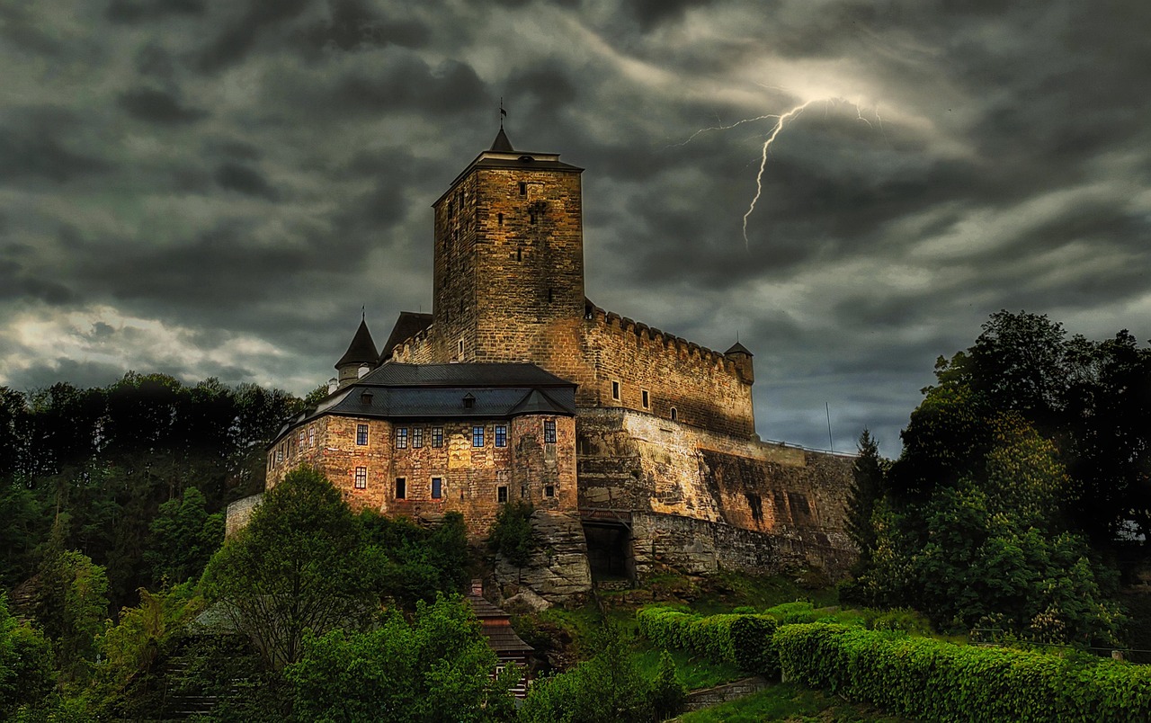 Castle - free online jigsaw puzzle photo
