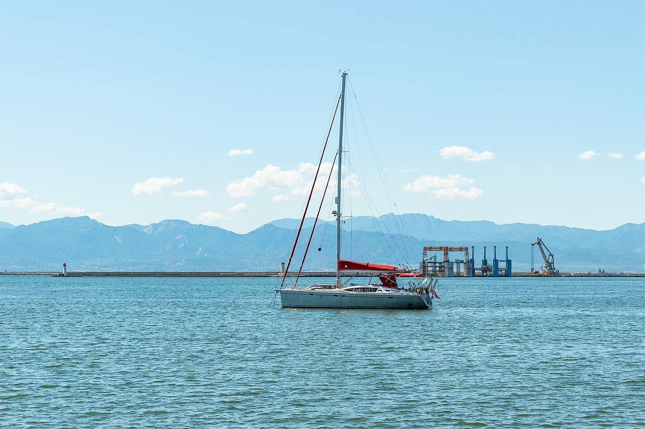 Sailboat - free online jigsaw puzzle photo