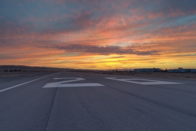 Luchthaven, Landingsbaan, Avond