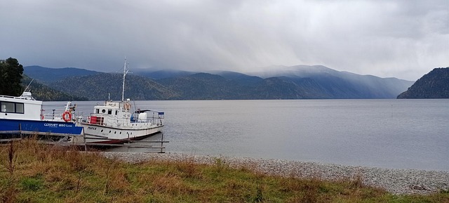 Free Altai Lake photo and picture