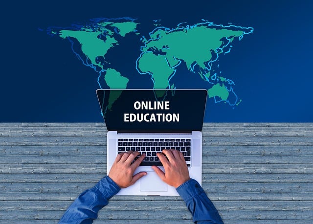 Laptop, Online, Internet, Hände