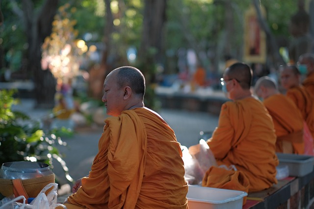Buddhis Meditasi Biarawan Agama - Foto gratis di Pixabay - Pixabay