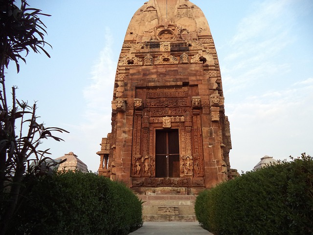 Jarai-Ka-Wiskunde, Oud, Tempel
