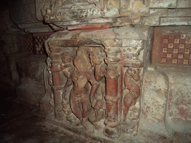 Jarai-Ka-Wiskunde, Oud, Tempel