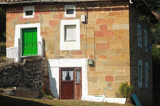 Free Rural House photo and picture