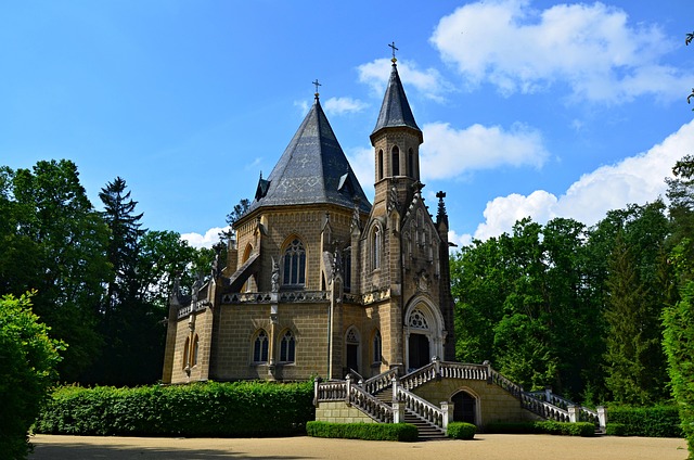 Free Sepulchre Crypt photo and picture